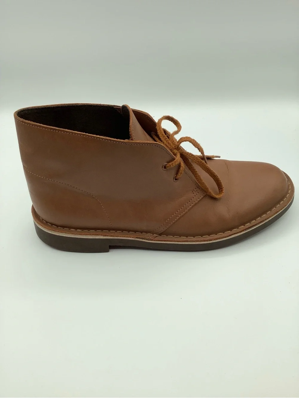 Clarks Men's Tan Leather Chukka Boots